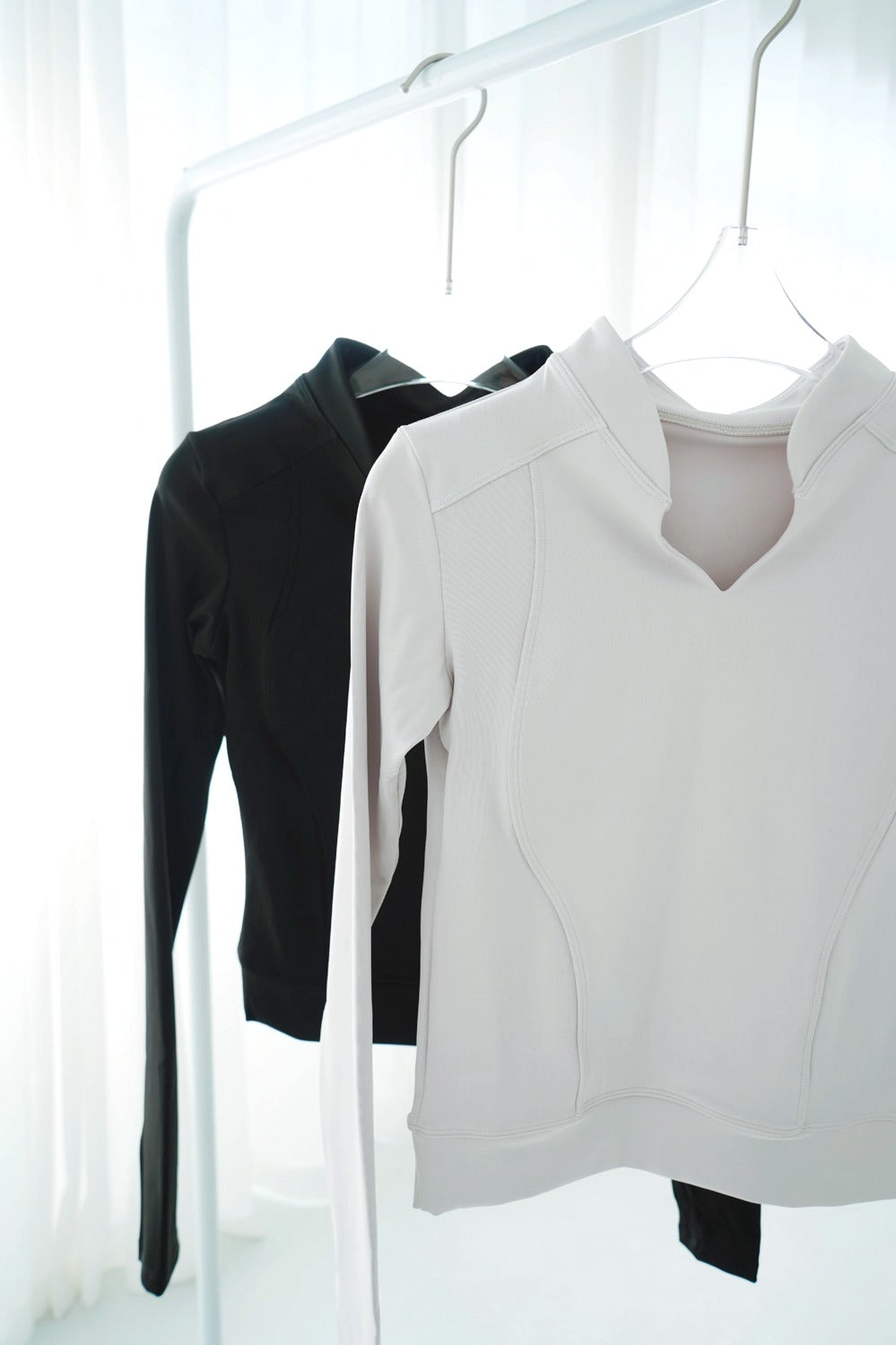 PREMIUM - The V Collar Long Sleeve Top