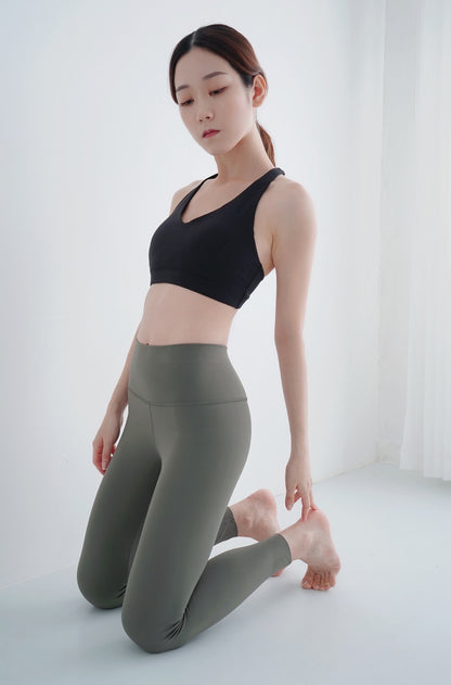 PREMIUM - The Weightless Leggings with Back Pocket