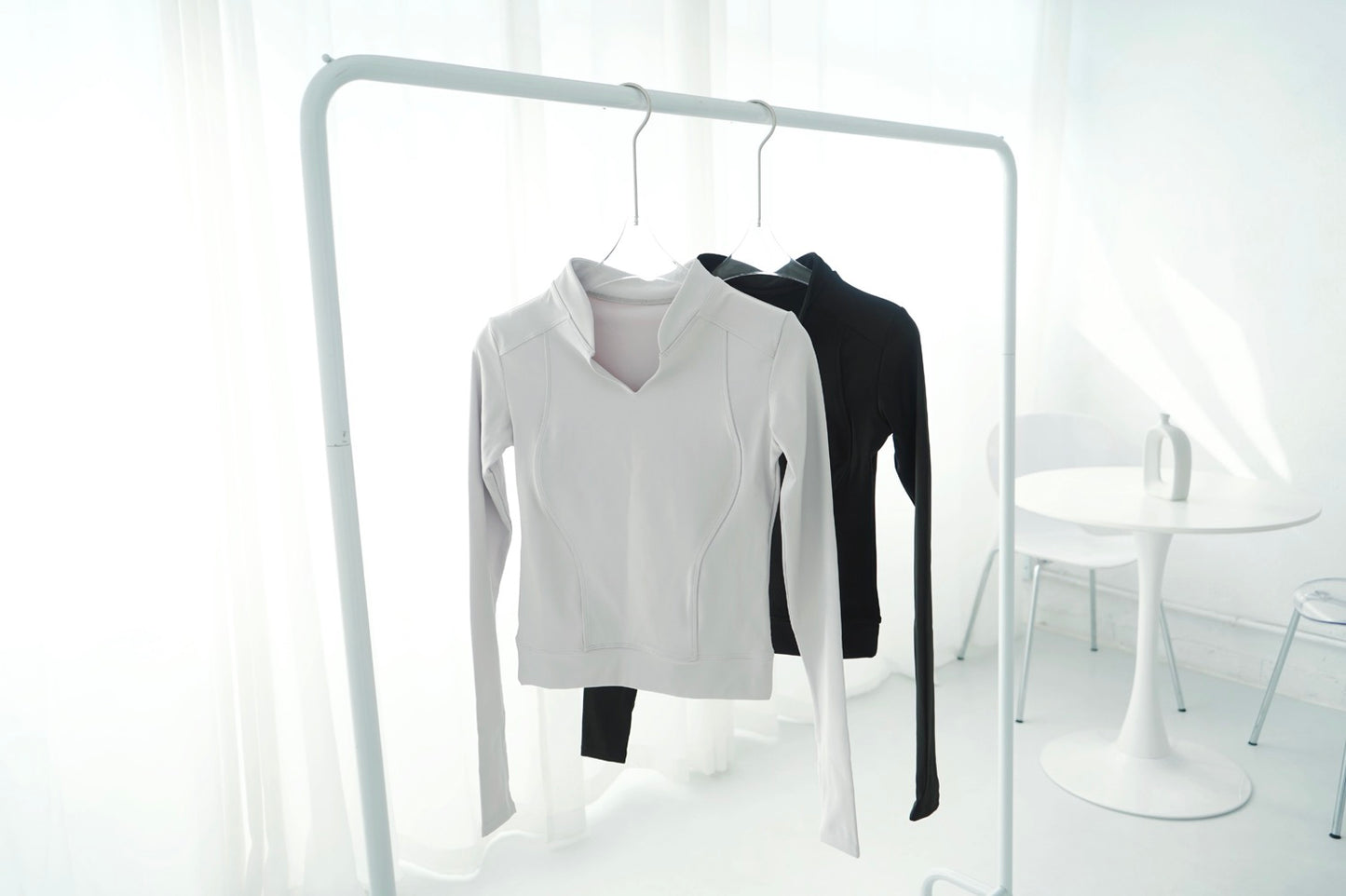 PREMIUM - The V Collar Long Sleeve Top